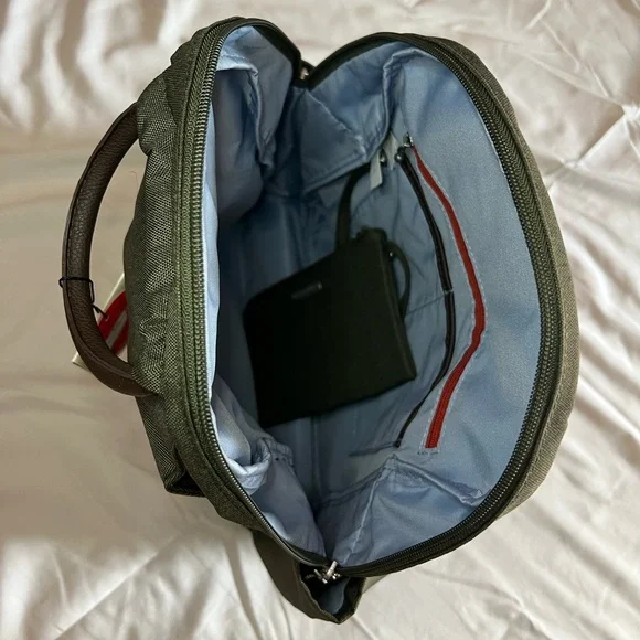 Baggallini All Day Backpack and Wristlet - Picture 2 of 4